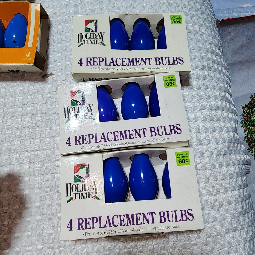 HOLIDAY TIME C9 BLUE SET IF 4 CHRISTMAS REPLACEMENT BULBS 3 BOXES